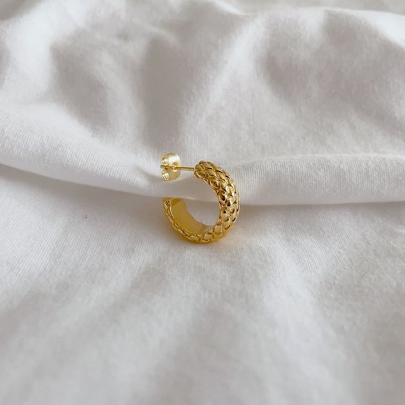 Hoops earrings NEW gold chunky hoops - Picture 7 of 9